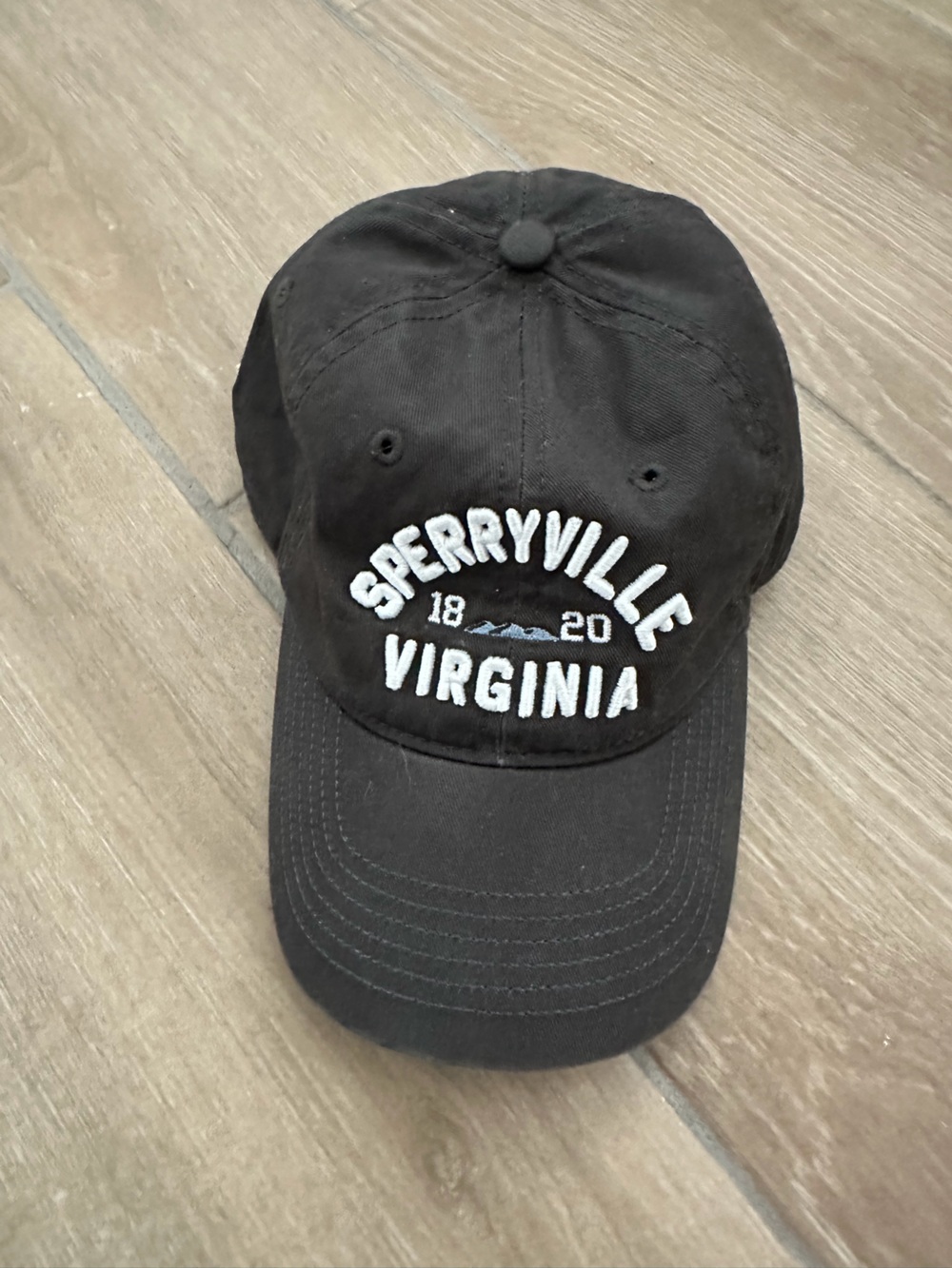 Ouray sperryville, VA baseball cap gray women’s